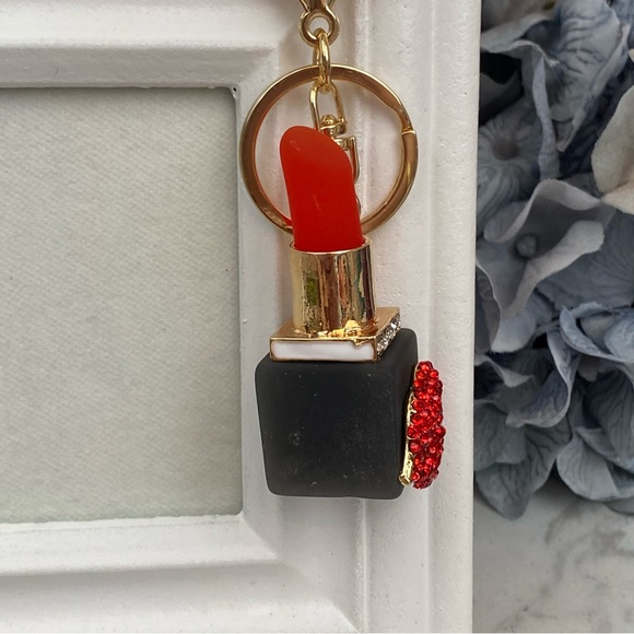 Red Lipstick with Crystal Lips Keychain Charm - Picture 4 of 16